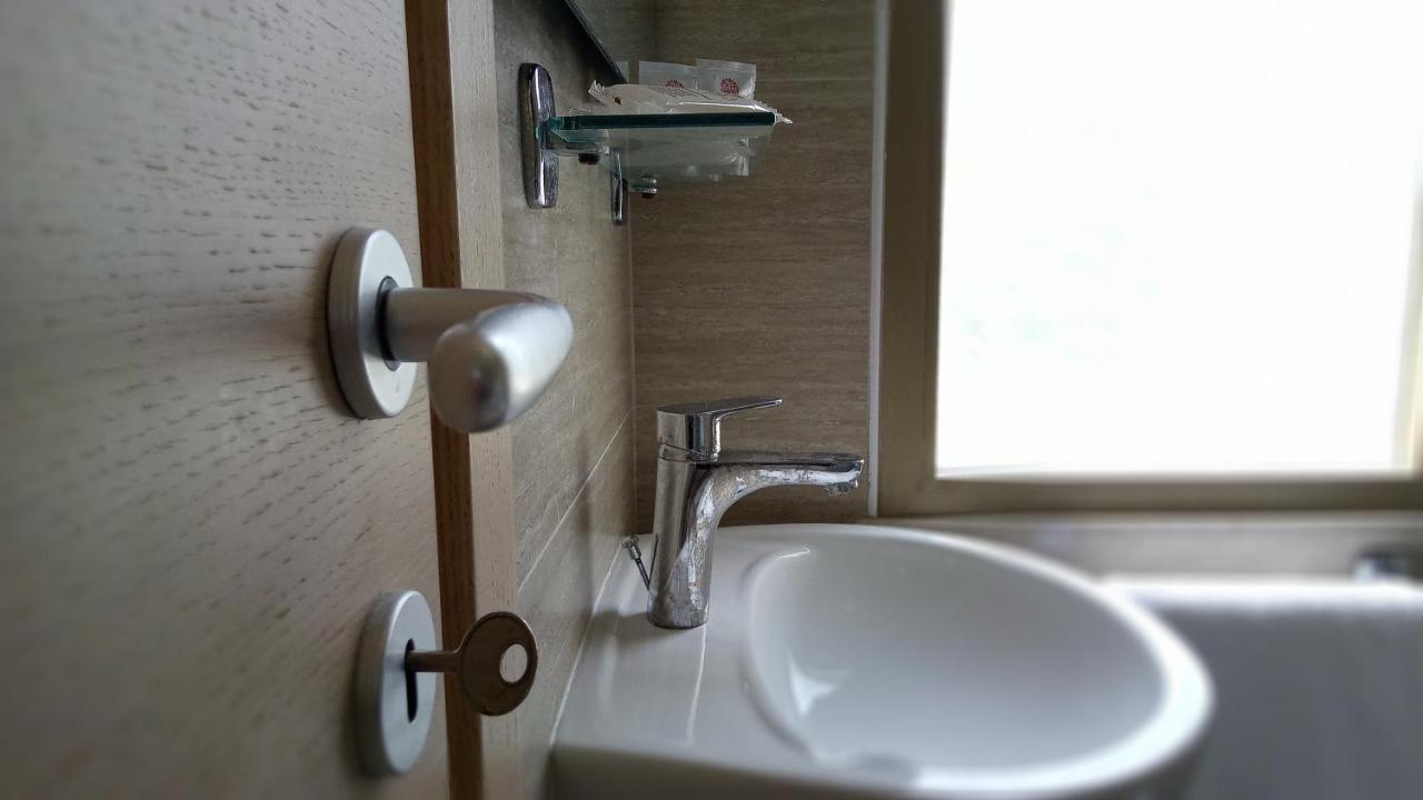 Hotel Meeting Μπελάρια-Ιτζέα Μαρίνα Εξωτερικό φωτογραφία