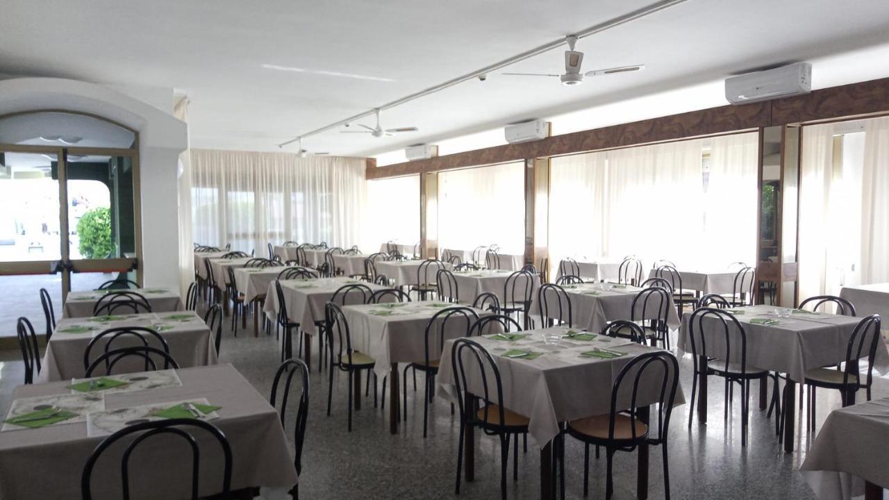 Hotel Meeting Μπελάρια-Ιτζέα Μαρίνα Εξωτερικό φωτογραφία